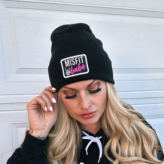 MB LOGO BLACK BEANIE