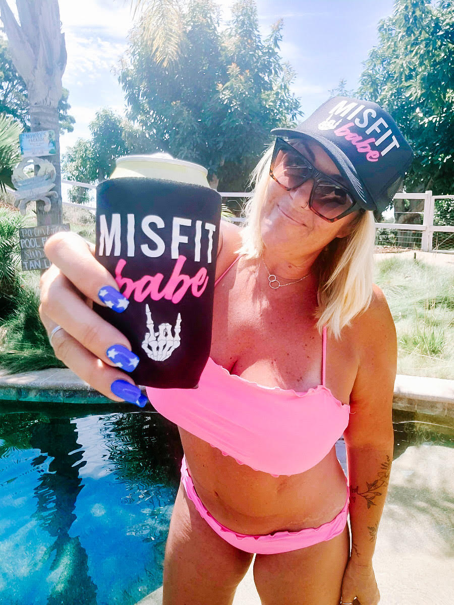 MISFIT BABE LOGO Hat